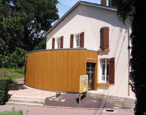 Famille Mary - Maison de l‘Apiculteur